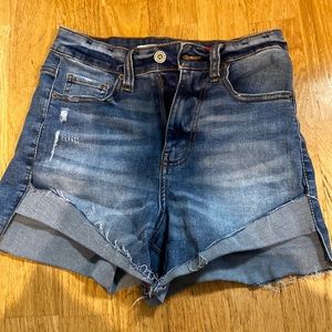 Jean Shorts | The Rebel | Size 3/26